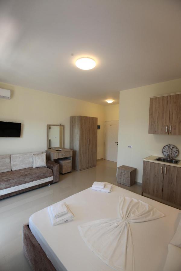 קסאמיל Hotel Golden מראה חיצוני תמונה