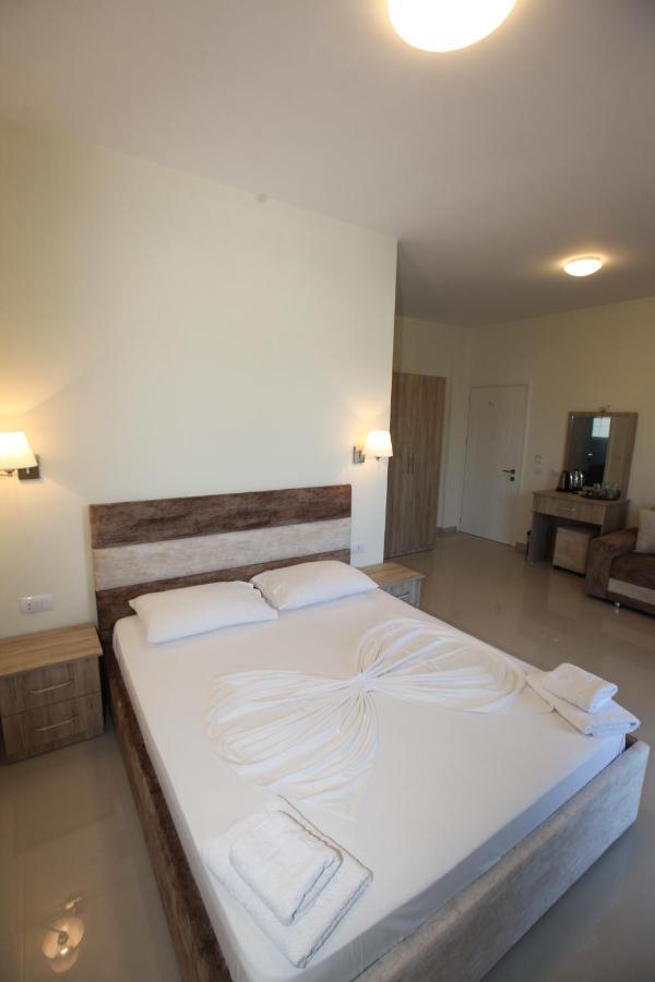 קסאמיל Hotel Golden מראה חיצוני תמונה